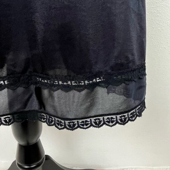 Vintage Sears The Doesn’t Slip Womens Full Slip Black Lace Trim Negligee Chemise - Picture 4 of 8